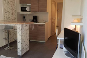COSY FLAT